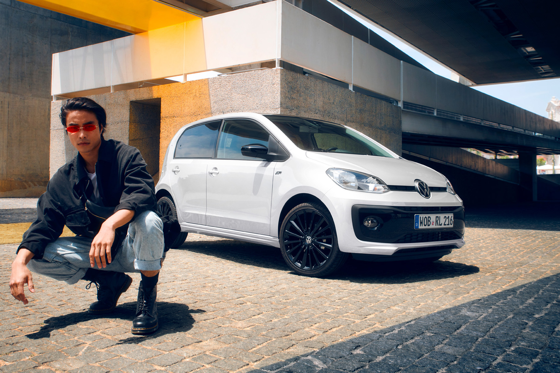 Volkswagen up r line